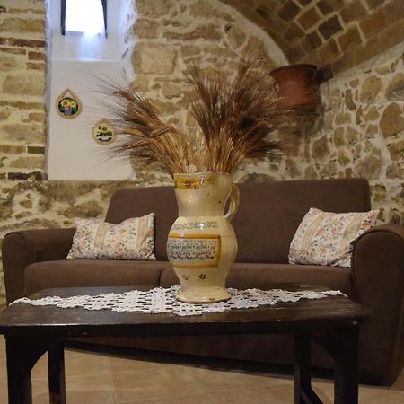 Bed and Breakfast Il Ciavattone Bed And Bike Sulmona Exterior foto