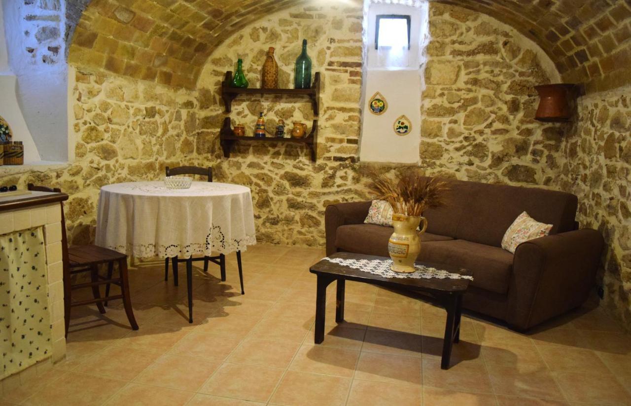Bed and Breakfast Il Ciavattone Bed And Bike Sulmona Exterior foto